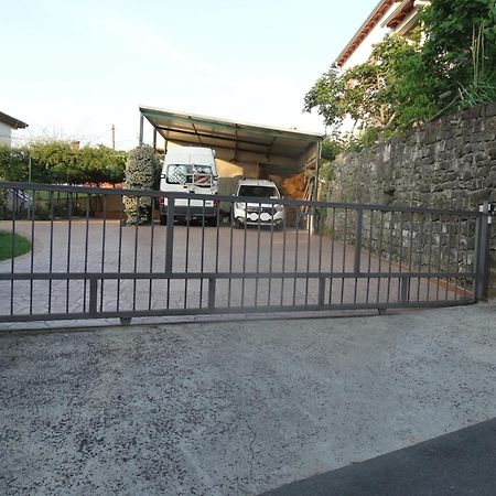 Apartma Vista Cezarji Esterno foto